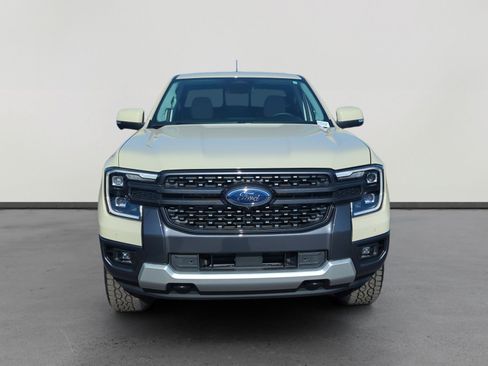 Used 2025 Ford Ranger Lariat w/ Trailer Tow Package image 8