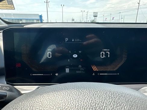 Used 2025 Kia Sorento S w/ Panoramic Sunroof Package FWD image 44