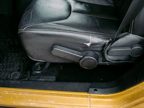 Used 2014 Jeep Wrangler Unlimited Rubicon image 15