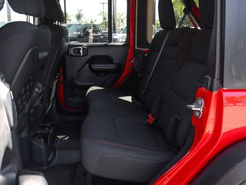 Used 2021 Jeep Wrangler Unlimited Rubicon AWD/4WD image 45