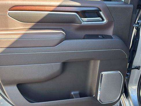 New 2026 GMC Sierra 3500 Denali w/ Denali Reserve Package image 18