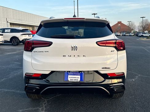 Used 2024 Buick Encore GX Sport Touring image 15