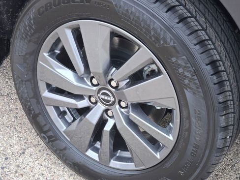 New 2026 Nissan Pathfinder SV image 16