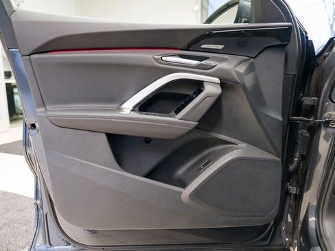 Used 2025 Audi Q5 Premium Plus image 23