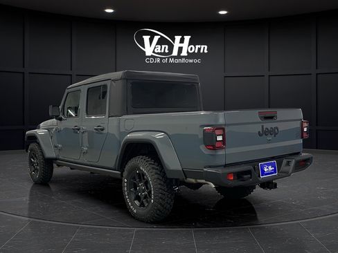 New 2026 Jeep Gladiator Sport AWD/4WD image 3