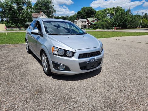 Used 2015 Chevrolet Sonic LTZ FWD image 4