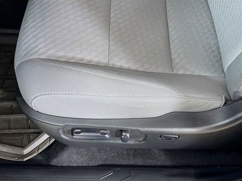 Certified 2023 Toyota Tacoma SR5 image 18