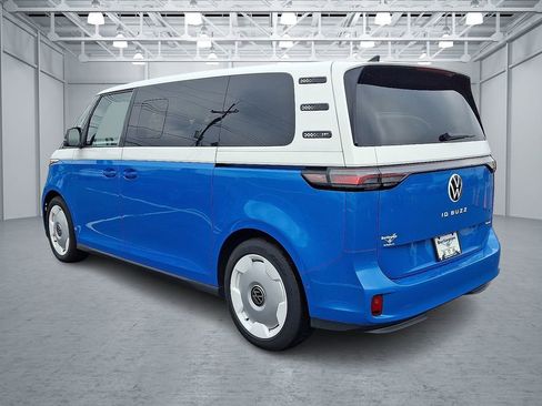 New 2025 Volkswagen ID. Buzz 1st Edition image 3