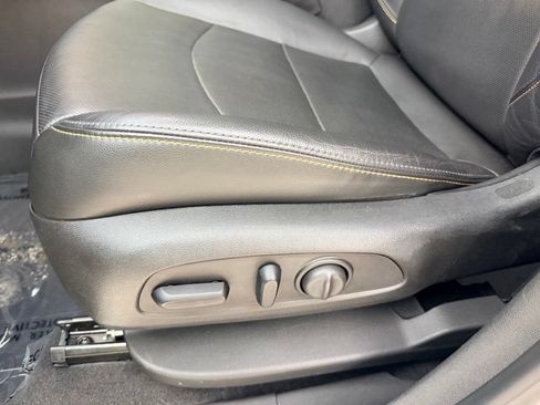 Used 2019 Chevrolet Equinox Premier AWD/4WD image 20