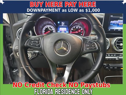 Used 2017 Mercedes-Benz GLC 300 w/ Premium 1 Package image 7