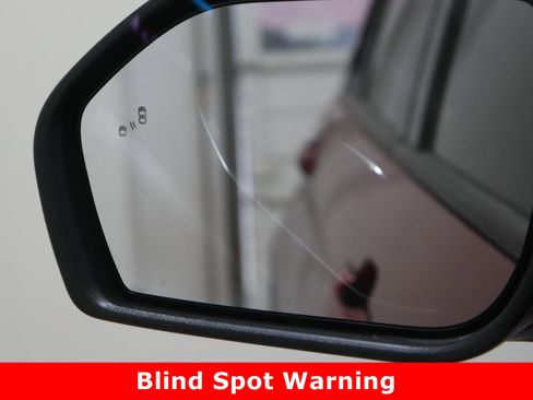 Used 2021 Ford Explorer XLT w/ Equipment Group 202A image 23