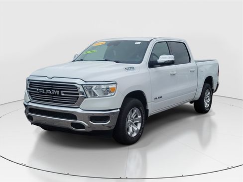 Used 2024 RAM 1500 Laramie AWD/4WD image 2