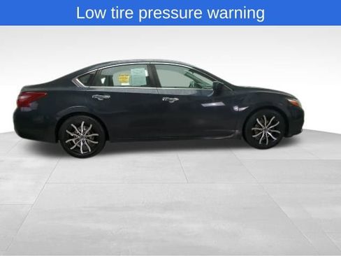 Used 2018 Nissan Altima 2.5 SV image 7