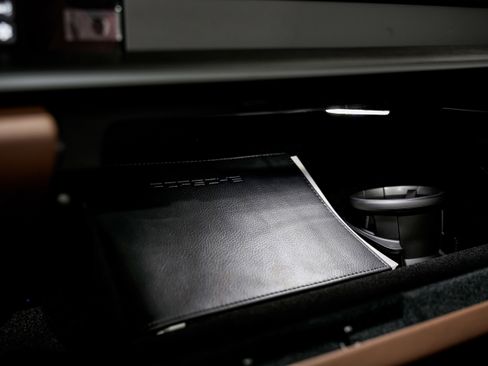 Used 2025 Porsche 911 Targa 4 GTS image 22