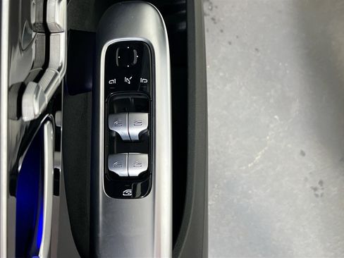 Used 2022 Mercedes-Benz C 300 4MATIC Sedan image 17