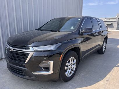 Used 2023 Chevrolet Traverse LS