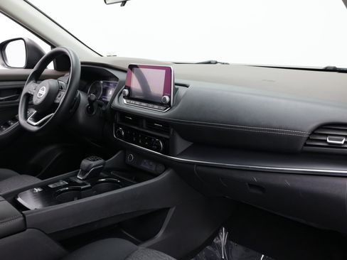 Used 2021 Nissan Rogue S FWD image 37