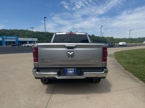 Used 2024 RAM 1500 Laramie AWD/4WD image 11