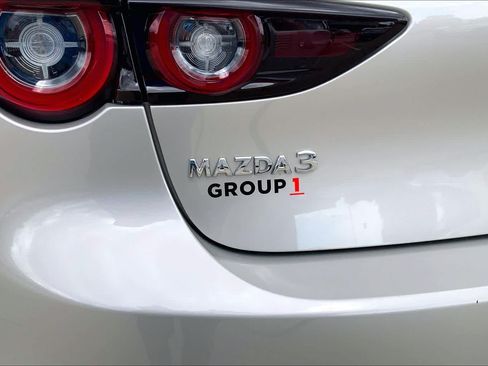 Used 2024 MAZDA MAZDA3 s FWD image 32