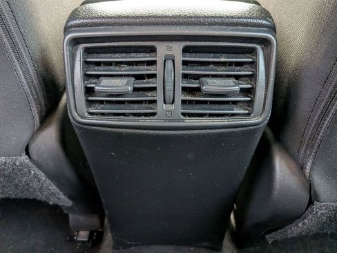 Used 2018 Nissan Rogue Sport S AWD/4WD image 33