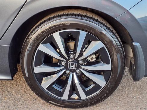 Used 2023 Honda Civic EX image 9