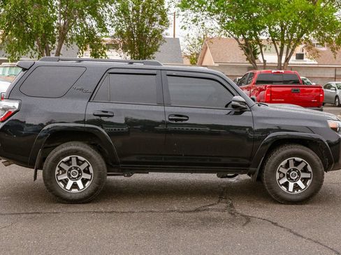 Used 2021 Toyota 4Runner TRD Off-Road Premium w/ Moonroof Package AWD/4WD image 5
