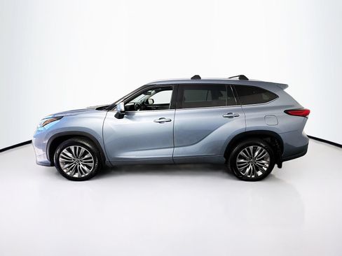 Used 2022 Toyota Highlander Platinum AWD/4WD image 4
