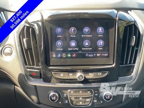 Used 2023 Chevrolet Traverse LT FWD image 24