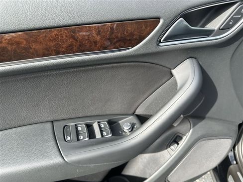 Used 2018 Audi Q3 2.0T Premium Plus w/ Premium Plus Package image 13