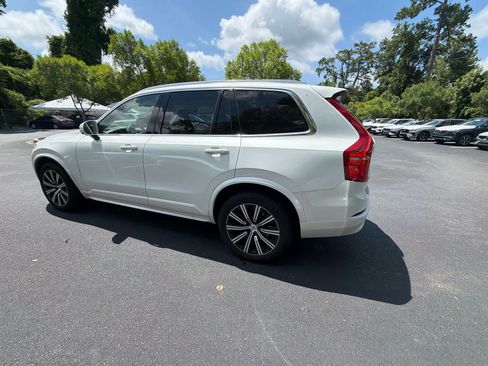 Used 2023 Volvo XC90 B5 Core w/ Protection Package Premier AWD/4WD image 10