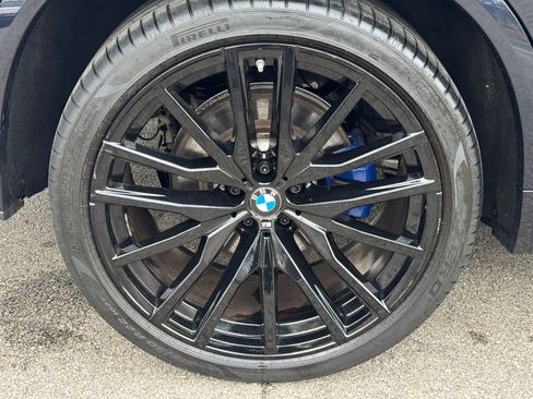 Used 2025 BMW X5 xDrive40i w/ M Sport Package image 9