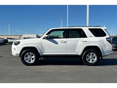 Used 2018 Toyota 4Runner SR5 Premium image 7