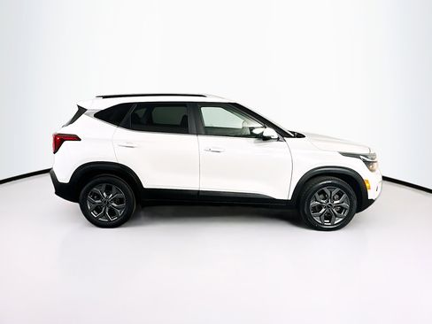 Used 2024 Kia Seltos S image 10