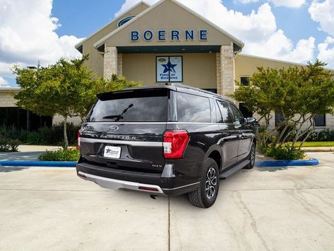 Used 2024 Ford Expedition Max XLT image 5