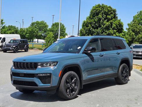 New 2026 Jeep Grand Cherokee L Limited AWD/4WD image 3