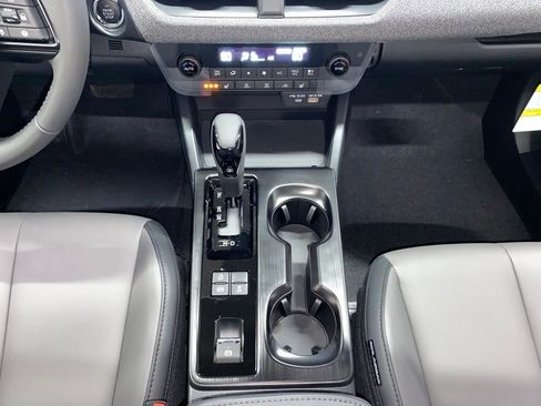 New 2026 Subaru Outback Premium image 18