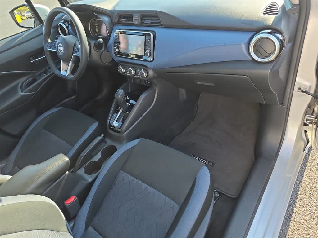 Used 2025 Nissan Versa SV w/ Trunk Package FWD image 11