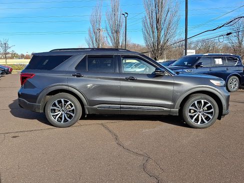 Used 2020 Ford Explorer ST image 7