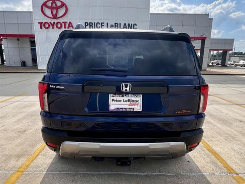 Used 2026 Honda Passport TrailSport image 4