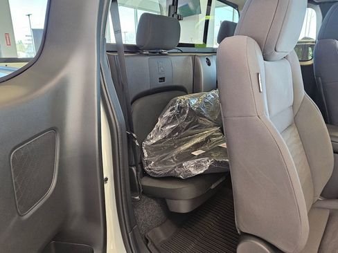 New 2026 Nissan Frontier S image 23