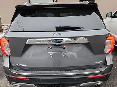 Used 2023 Ford Explorer Limited w/ Limited Technology Package image 6