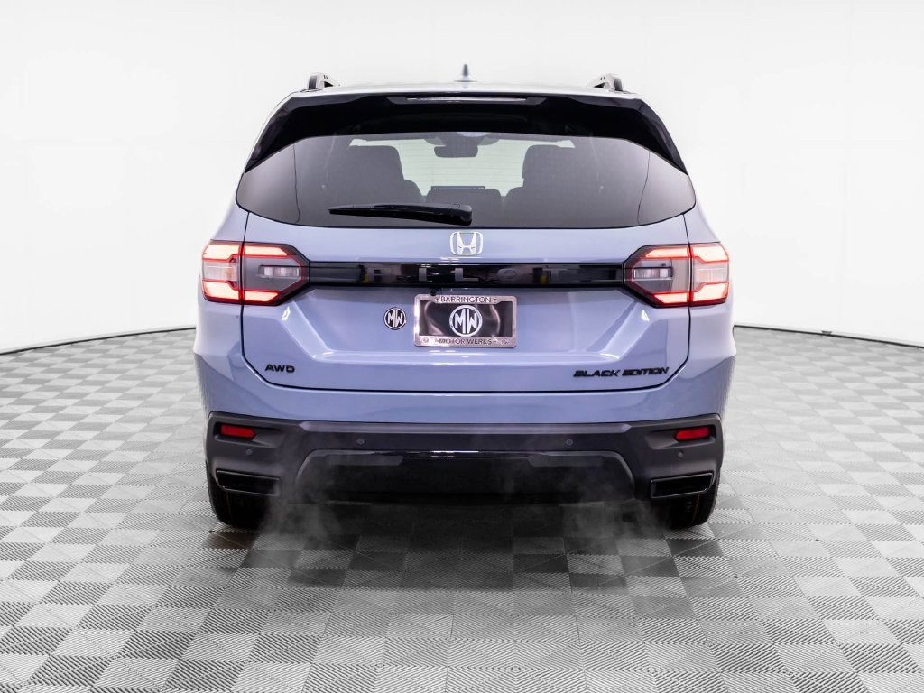 New 2026 Honda Pilot Black Edition image 4
