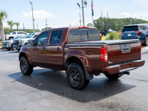 Used 2016 Nissan Frontier SV AWD/4WD image 5