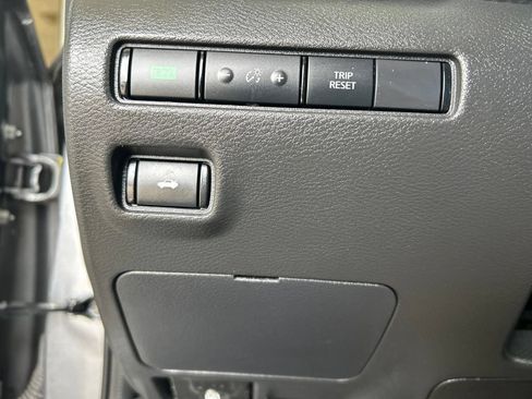 Used 2022 Nissan Sentra SV FWD image 21