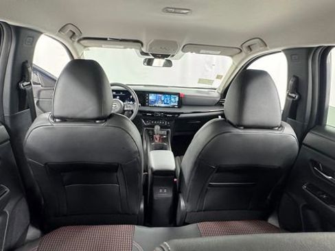 New 2026 Nissan Kicks SR w/ Cold Weather Package AWD/4WD image 17