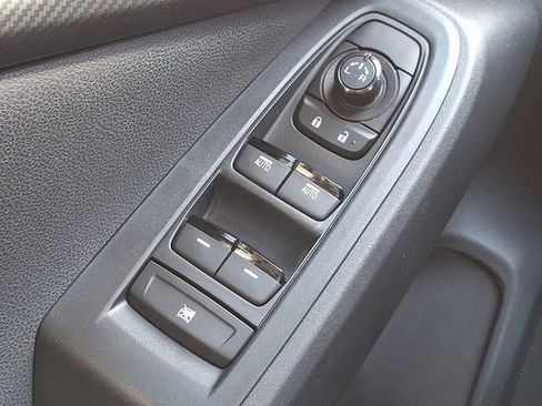 Certified 2025 Subaru Crosstrek 2.0i Premium image 30