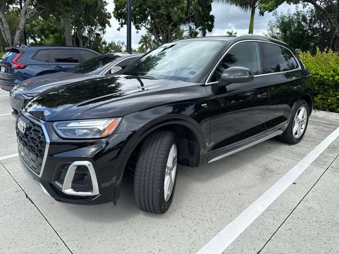 Used 2022 Audi Q5 e Premium Plus AWD/4WD image 1