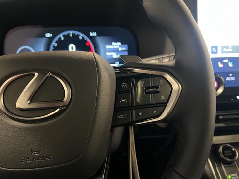 Used 2026 Lexus GX 550 image 14