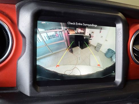 Used 2021 Jeep Wrangler Unlimited Rubicon AWD/4WD image 23