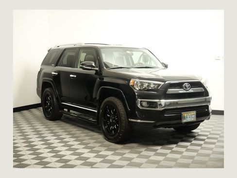 Used 2018 Toyota 4Runner Limited AWD/4WD image 1